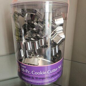 Wilson Easter Cookie Cutter Set of 18